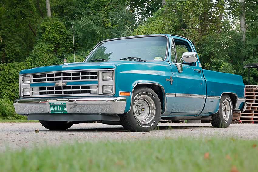 1987-silverado-restomod-Hemmings